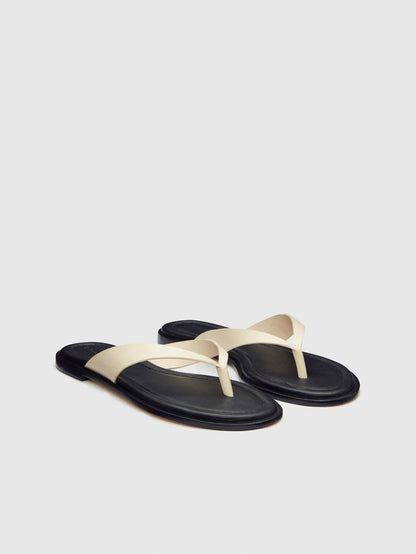 Almond Black