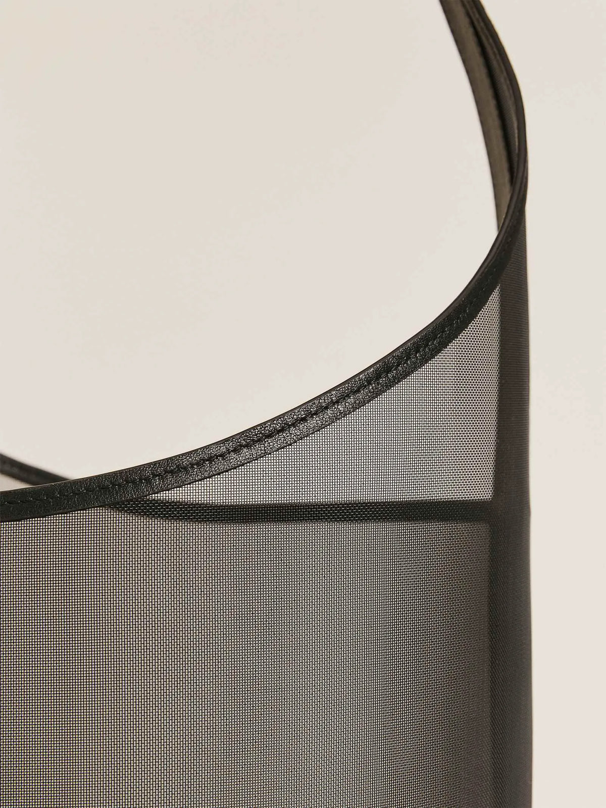 Black Mesh