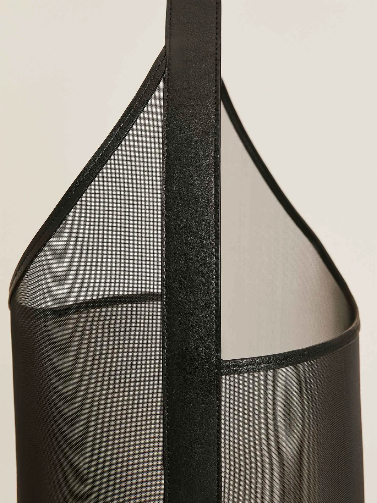 Black Mesh