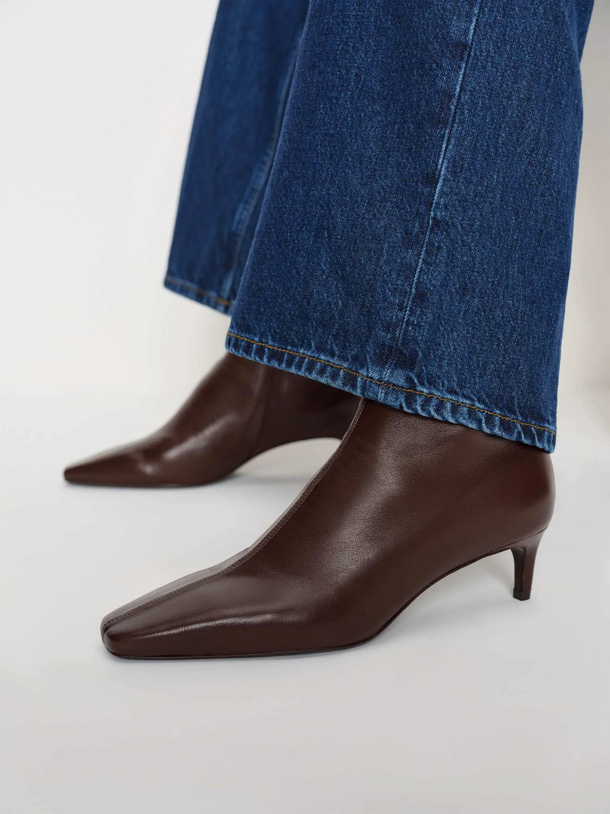 Espresso Stretch Leather