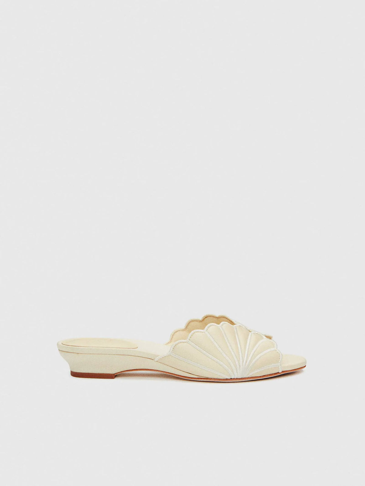Cream Puff Taffeta