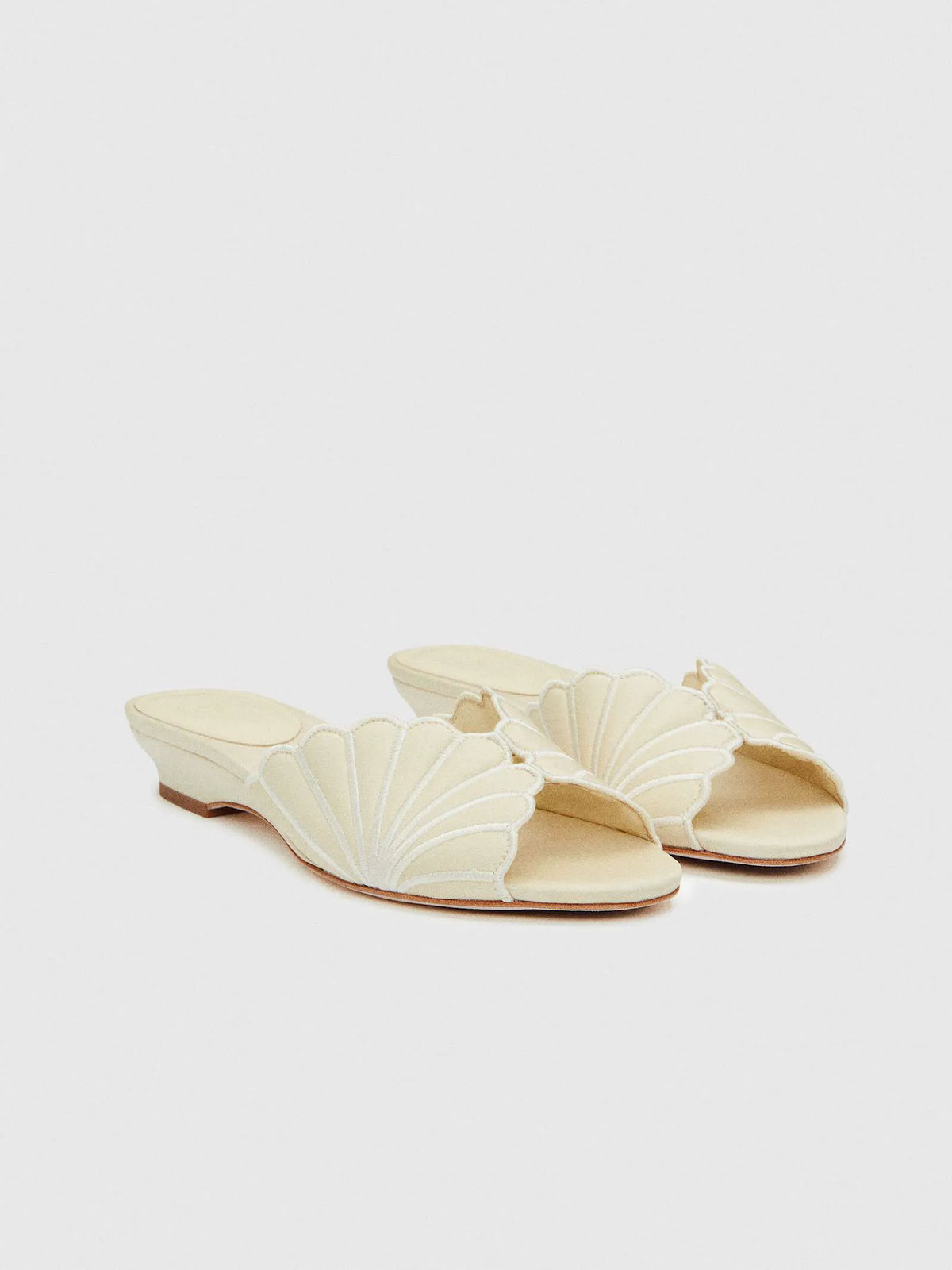 Cream Puff Taffeta