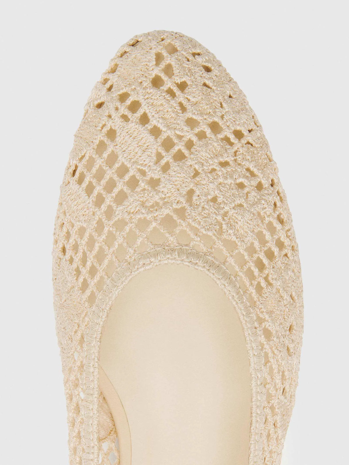 Cream Floral Crochet
