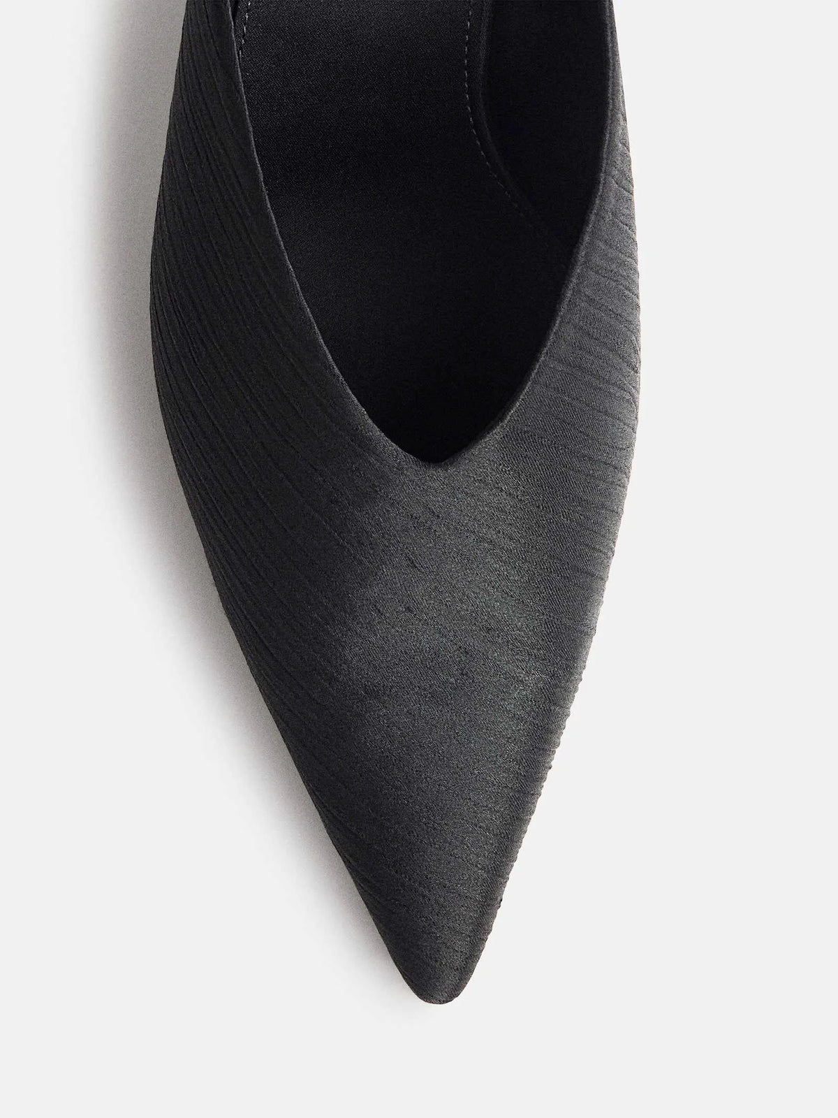 Plisse Black Satin