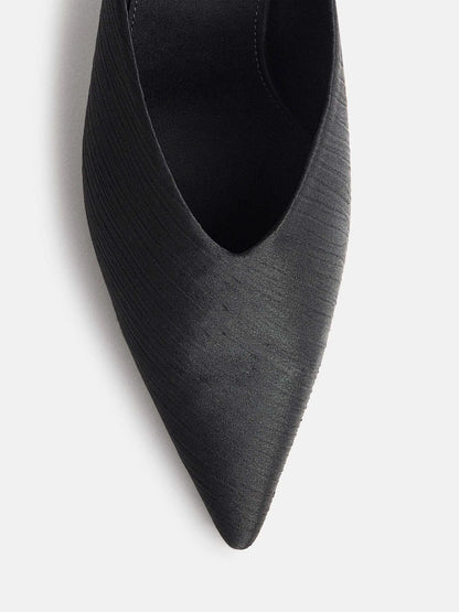 Plisse Black Satin