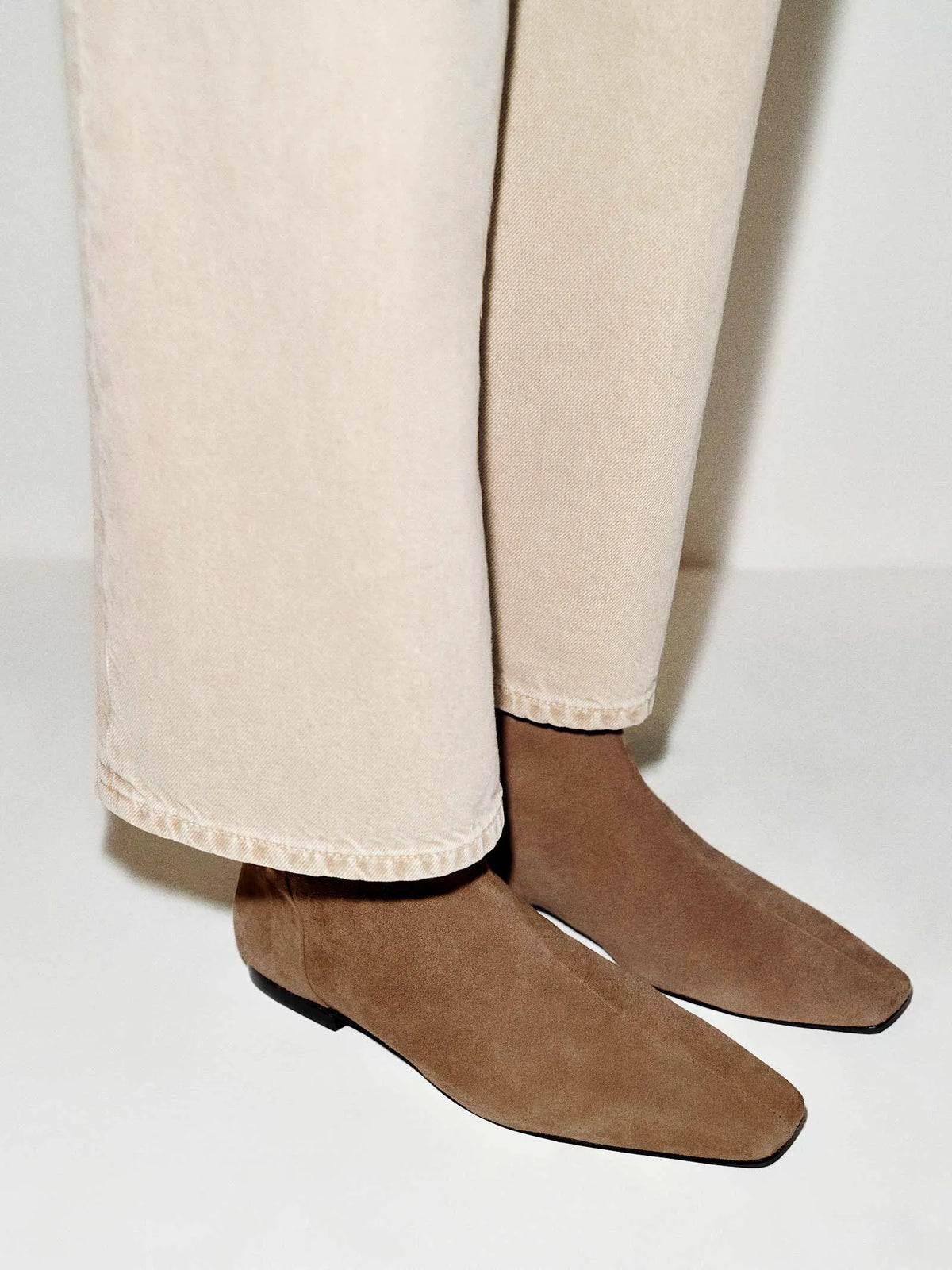 Farro Suede