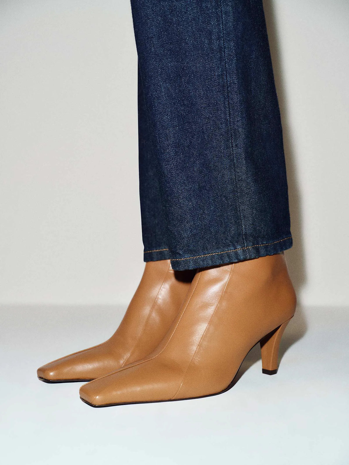 Sandstorm Leather