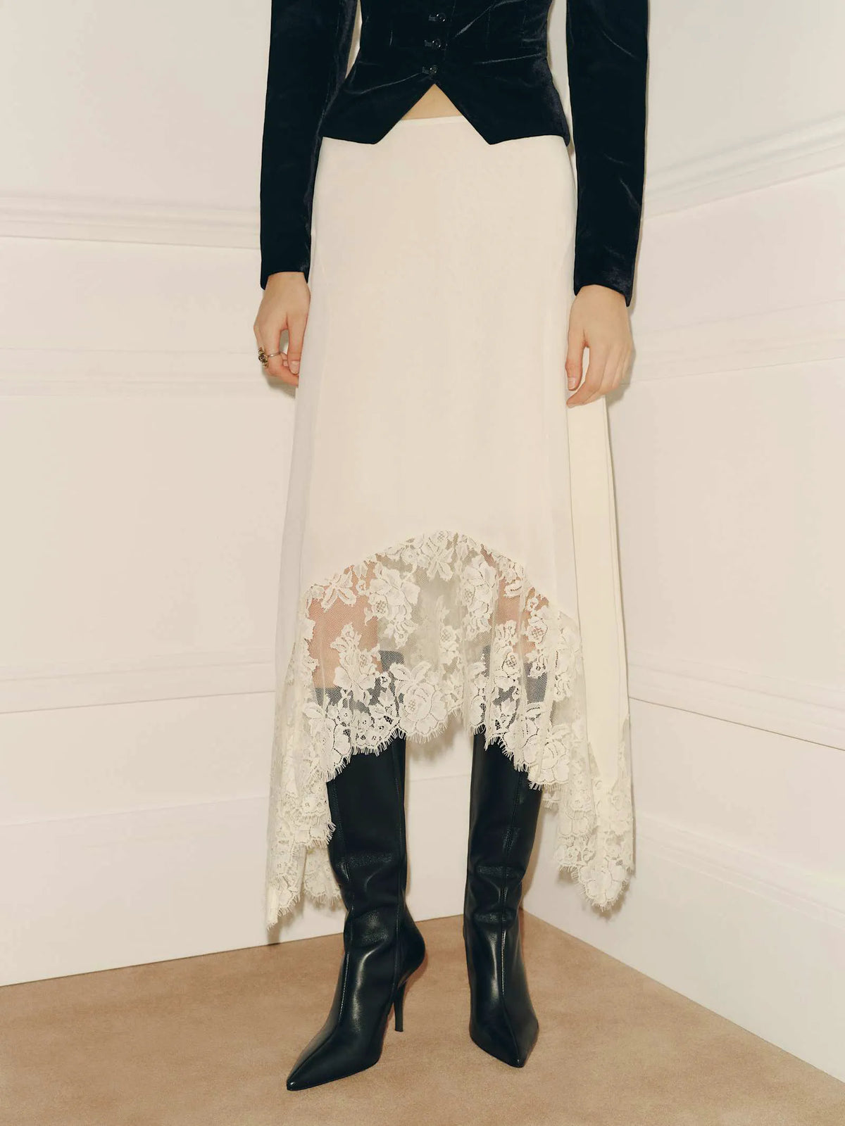 Fior Di Latte Lace