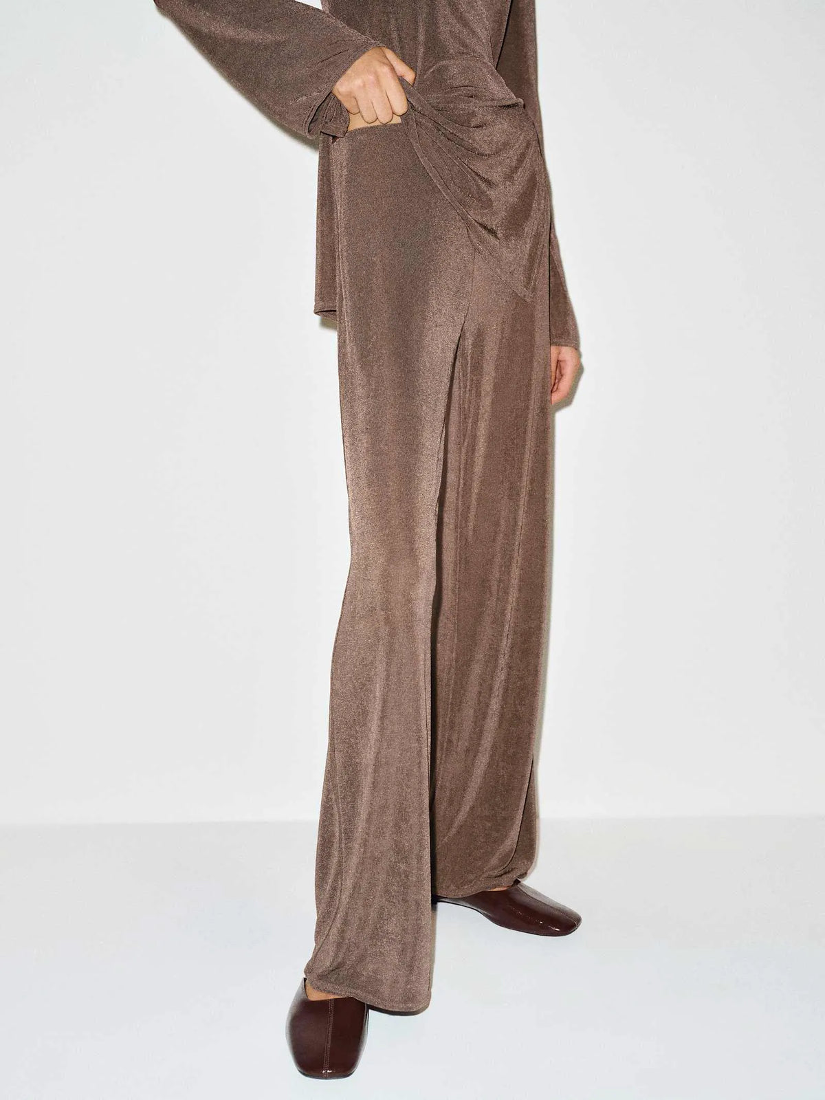 Taupe
